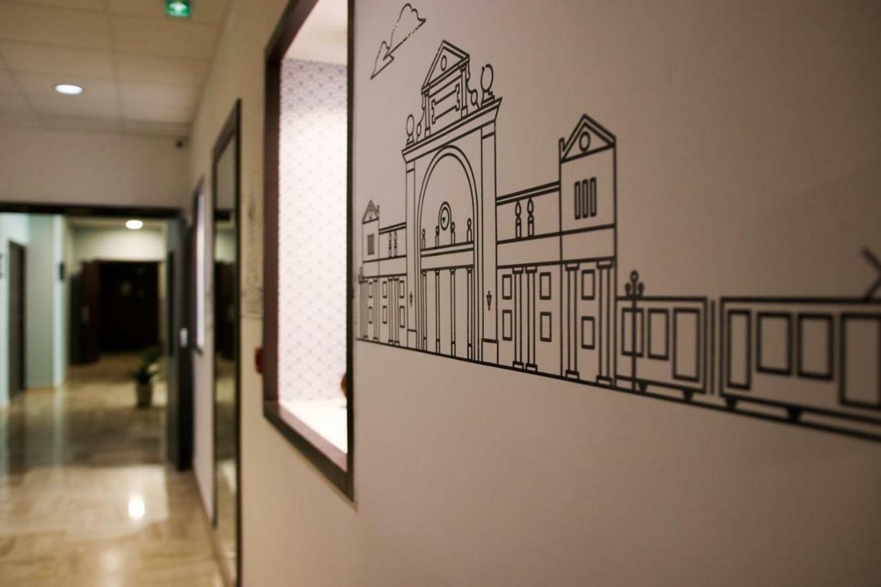 Hotel Le Noailles Nice Gare Экстерьер фото